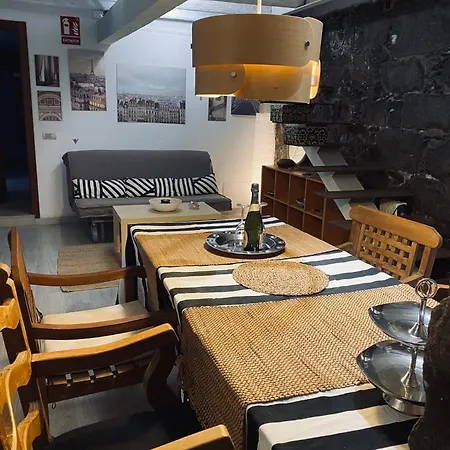 Vakantiehuis Orotava The - Vacational With The Lifestyle Of 1700 And The Comfort Of 2022 La Orotava